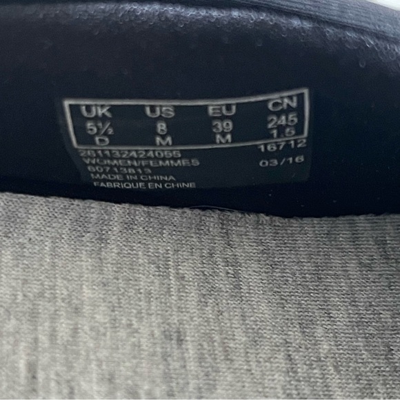 Clarks Sillian Jetay navy blue size 8 NWOT cloud steppers - Picture 10 of 10